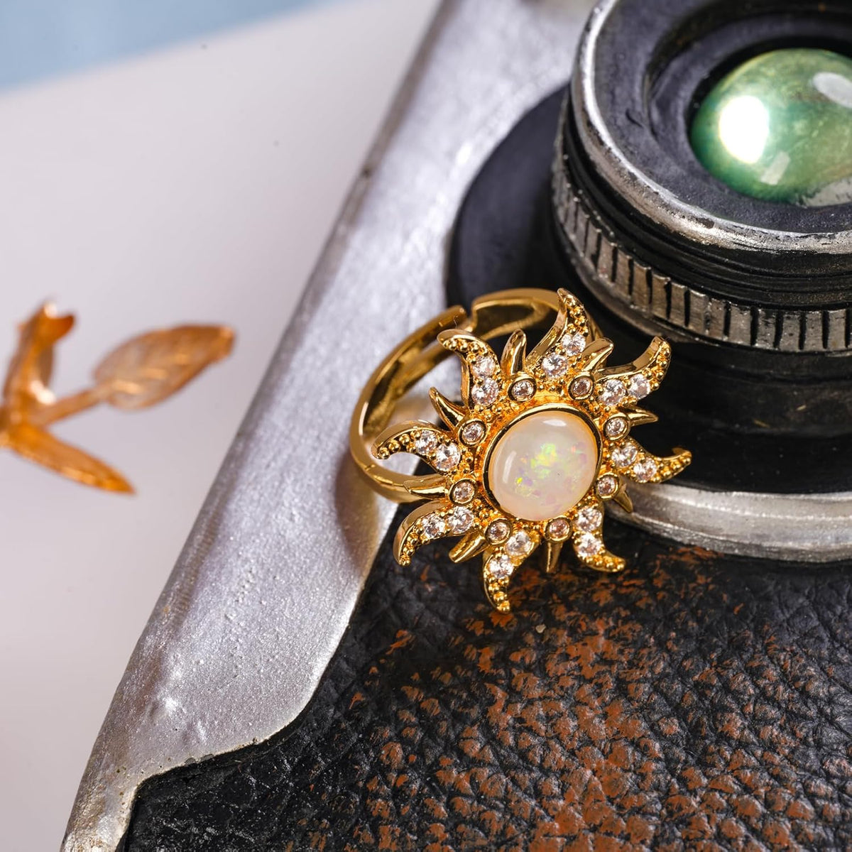Enchanted Bloom Sunburst Rapunzel Ring™